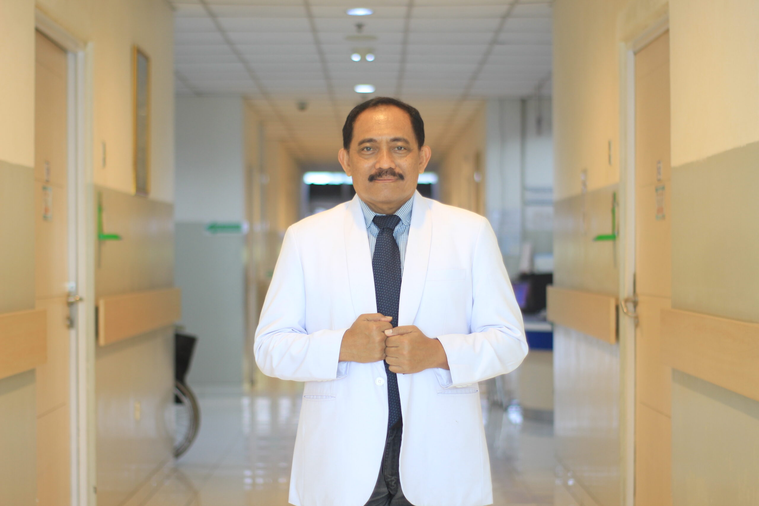 dr. Muliono, Sp.OT
